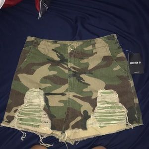 F21 NEW Denim high waisted camo shorts